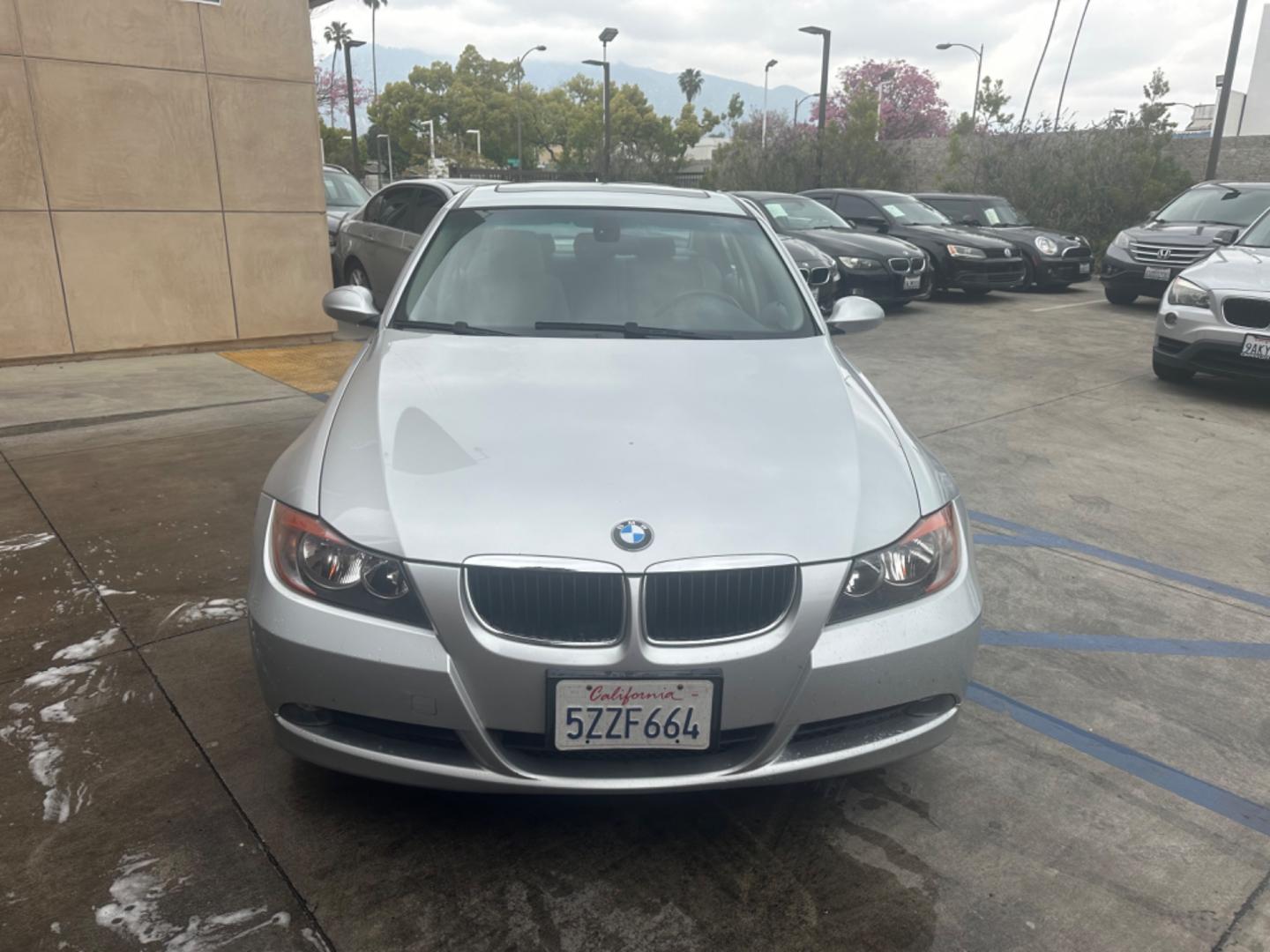 2007 Silver Metallic /Gray BMW 3-Series Leather (WBAVC53597F) with an 6 cylinder engine, Automatic transmission, located at 30 S. Berkeley Avenue, Pasadena, CA, 91107, (626) 248-7567, 34.145447, -118.109398 - "Discover Unmatched Value: 2007 BMW 328i at Our Pasadena Dealership" Are you in the market for a pre-owned vehicle that blends luxury, performance, and affordability seamlessly? Look no further than our esteemed dealership in Pasadena, CA, where we present to you the exquisite 2007 BMW 328i. Wit - Photo#7